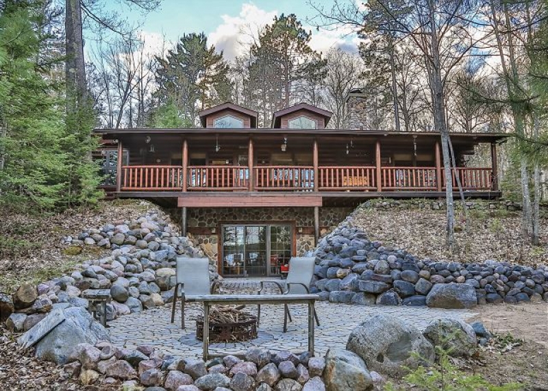 Shangri Lodge